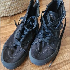 High top zip black Vans, 3, sk8 hi, Size 3